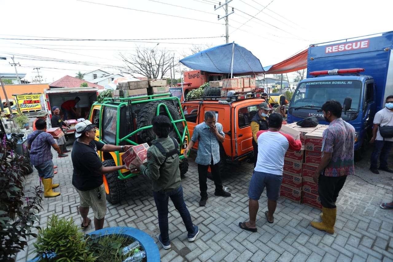 Pasokan logistik untuk warga terdampak banjir rob di Jateng aman. (Foto: Dok Jateng)