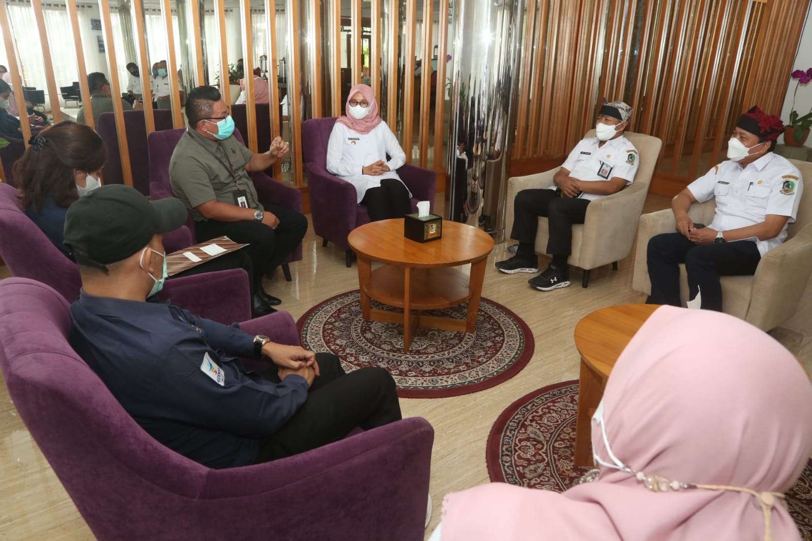Bupati Banyuwangi Ipuk Fiestiandani bertemu dengan Tim dari BLTKPP Kementerian Kesehatan (Foto: Istimewa)