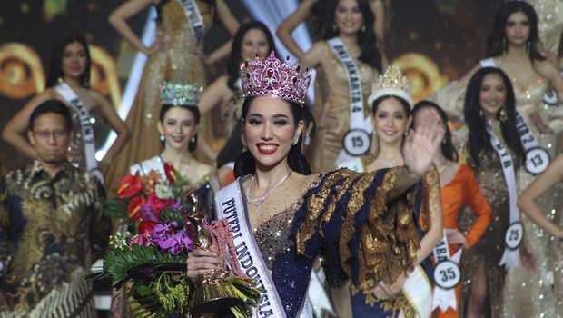Perwakilan Bali, Laksmi Shari De Neefe Suardana dinobatkan sebagai Puteri Indonesia 2022, Jumat 27 Mei 2022. (Foto: Tangkapan layar SCTV)