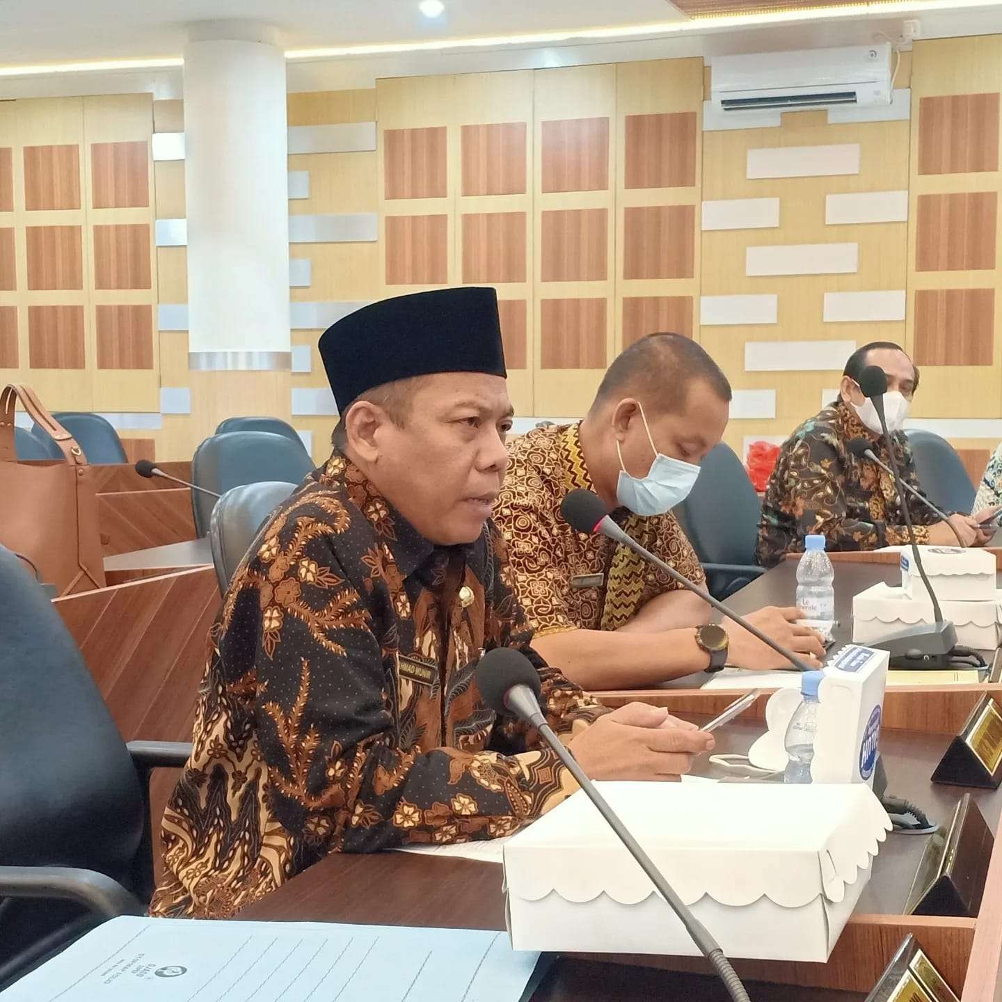 Kepala Kantor Kemenag Tuban, Ahmad Munir saat menyampaikan terkait dana transportasi CJH. (Foto: dok. Kemenag Tuban)
