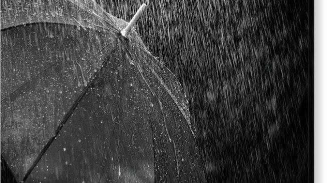 Ilustrasi hujan. Efek La Nina, BMKG Juanda prediksi hujan di Jatim sampai Oktober(Foto: Istimewa)