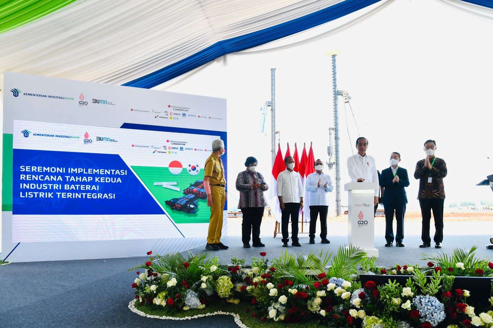 Presiden Jokowi resmikan pabrik baterai listrik di Batang. (Foto: Istimewa)
