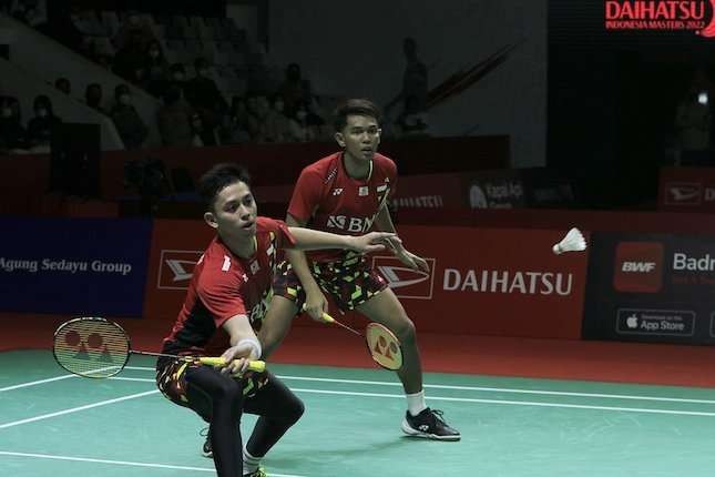Ganda Putra Indonesia Fajar/Rian melaju ke final Indonesia Masters 2022 usai kalahkan ganda China. (Foto: Ant)