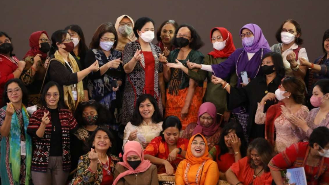 Ketua DPR Puan Maharani menerima kunjungan ibu-ibu mendukung RUU KIA (Foto: Istimewa)
