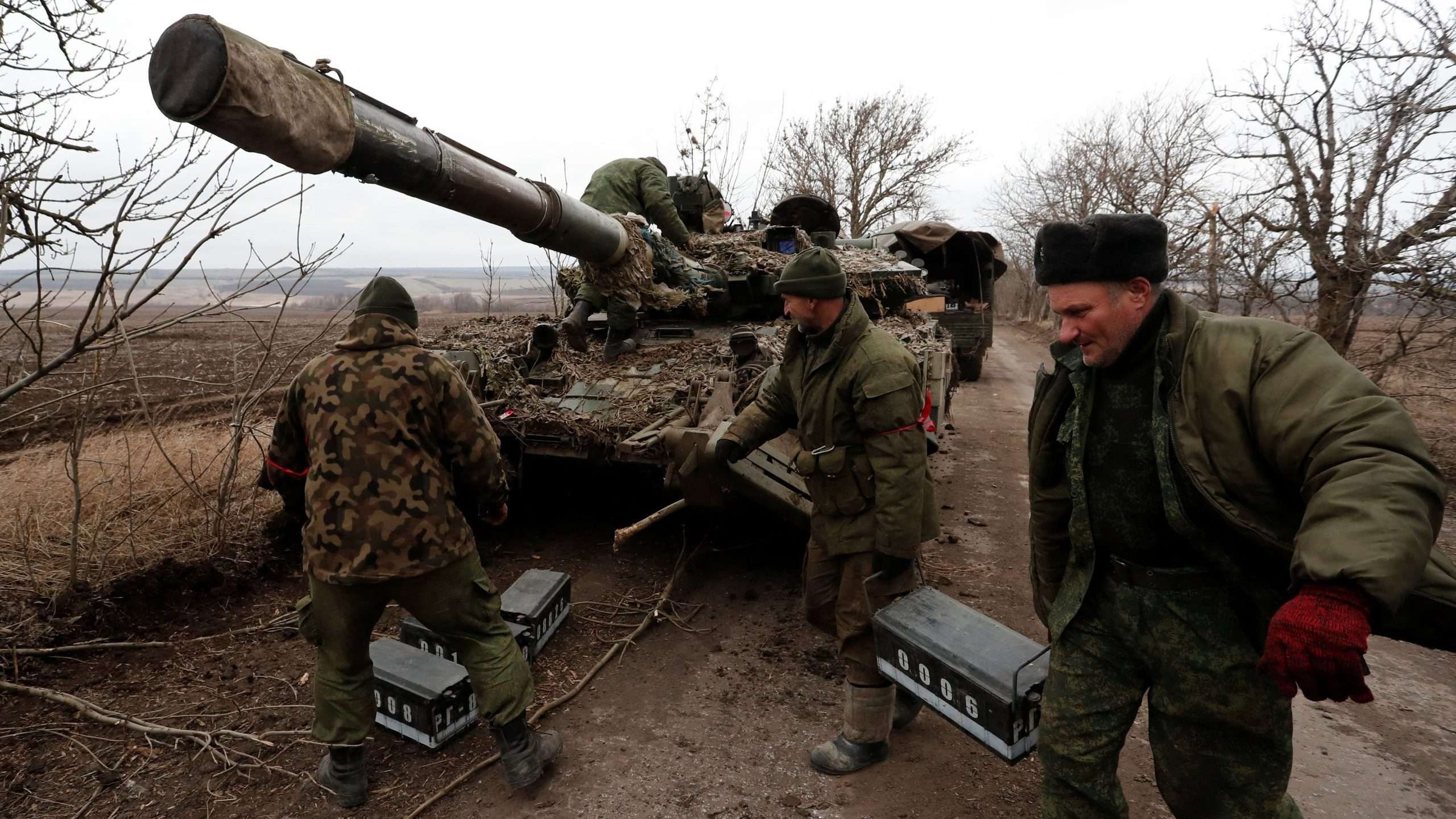 Suasana di Ukraina dan persiapan pasukan untuk saling menyerang antara Rusia dan Ukraina. (Foto: Istimewa)