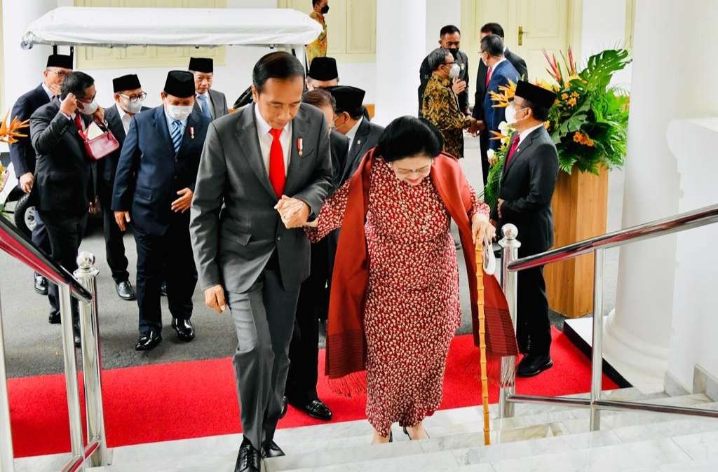 Zulkifli Hasan menggantikan Muhammad Lufti sebagai Menteri Perdagangan. PAN akhirnya masuk kabinet Jokowi-Ma'ruf Amin. Partai koalisi klaim masih solid. (Foto: Setpres)
