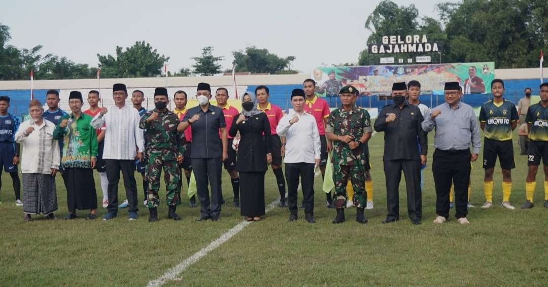 Pembukaan Liga Santri Piala Kasad 2022 di Mojokerto, Jawa Timur. (Foto: Deni Lukmantara/Ngopibareng.id)