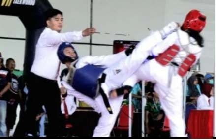 Cabor taekwondo menyumbangkan 1 medali emas bagi Bondowoso di Porprov Jatim VII 2022. (Foto: Istimewa)