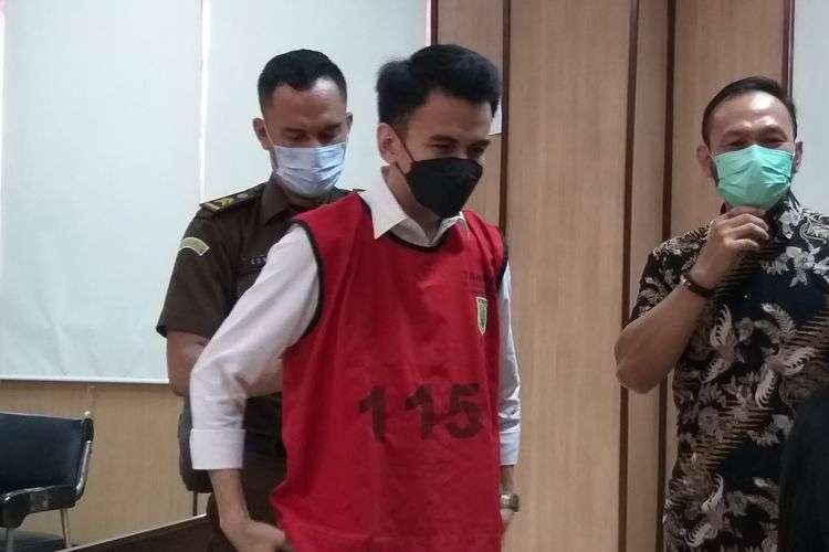 Terdakwa kasus pelanggaran UU ITE Adam Deni divonis penjara empat tahun pelanggaran UU ITE di Pengadilan Negeri Jakarta Utara, Selasa 28 Juni 2022. Pihak pelapor adalah Wakil Komisi III DPR RI, Ahmad Sahroni. (Foto: Istimewa)