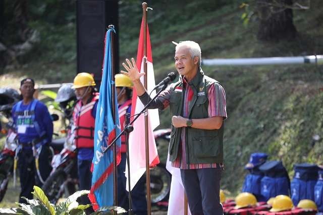 Gubernur Ganjar Pranowo mengapresiasi kebijakan Baznas Jawa Tengah soal pos khusus kebencanaan sebesar 15 persen. (Foto: Istimewa)