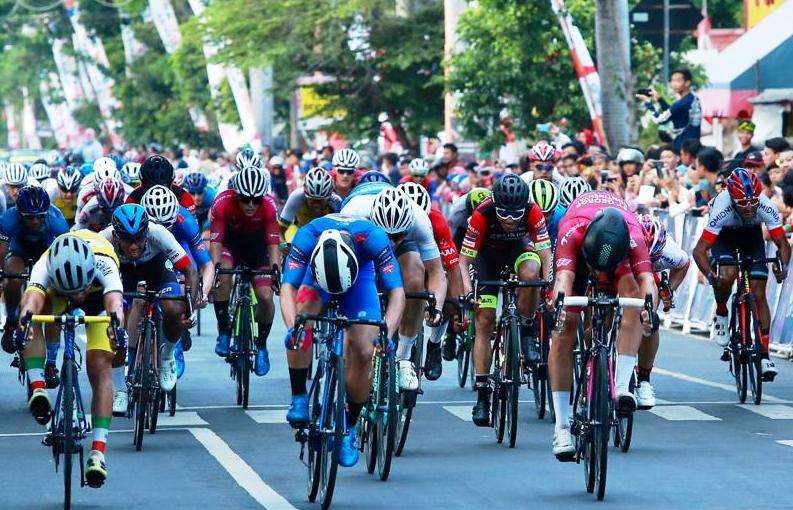 Sejumlah atlet sepeda akan berlaga di Kejurnas Balap Sepeda INC 2022. Banyuwangi akan menjadi tuan rumahnya. (Foto: Istimewa)