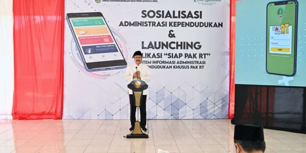 Walikota Pasuruan melaunching aplikasi layanan kependudukan yang bernama Siap Pak RT. (Foto: Istimewa)