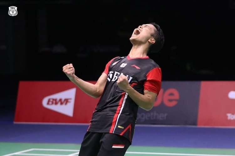 Tunggal putra Indonesia, Anthony Sinisuka Ginting sukses meraih juara Singapore Open 2022 usai mengalahkan wakil Jepang, Kodai Naraoka. (Foto: PBSI)