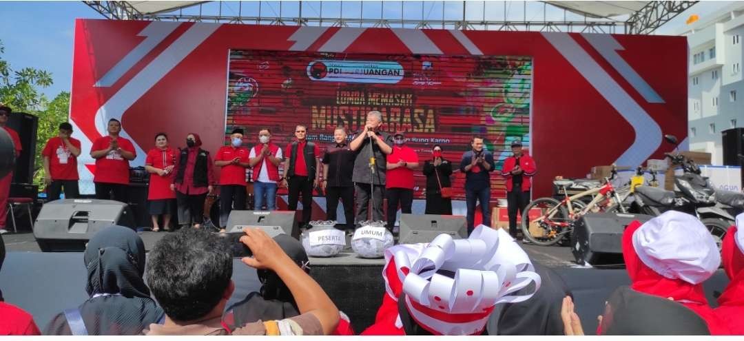 Ketua DPD PDIP Jatim Ingin Kusnadi ingin Hanindhoto Himawan Pramana melanjutkan karyanya membangun Kabupaten Kediri dengan menjadi bupati di Pilkada 2024 (Foto: Fendy Plesmana/Ngopibareng.id)