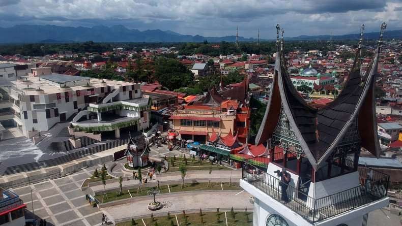 Jam Gadang di antara destinasi wisata di Sumatera Barat. (Foto: Istimewa)
