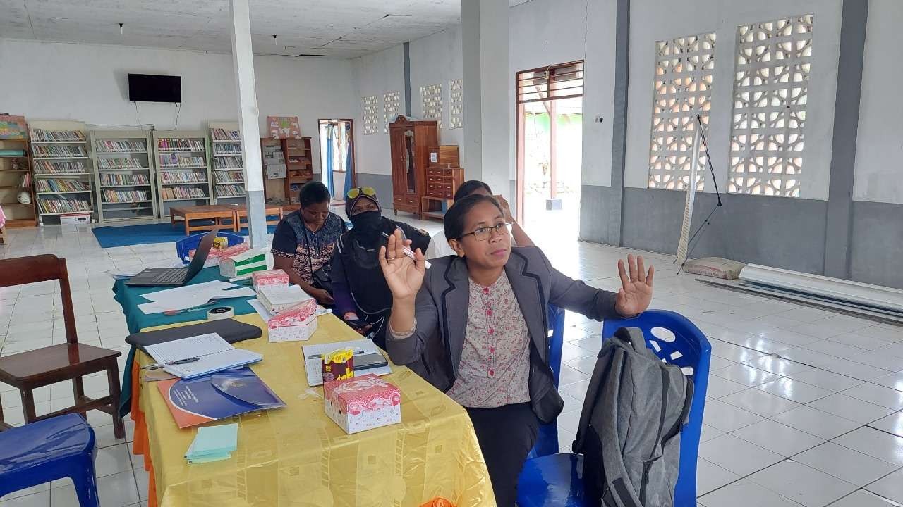 Peningkatan kapasitas perempuan di Desa Kabuna, Kecamatan Kakuluk Mesak, Kabupaten Belu, Provinsi Nusa Tenggara Timur oleh Dosen FISIP UB. (Foto: Istimewa)
