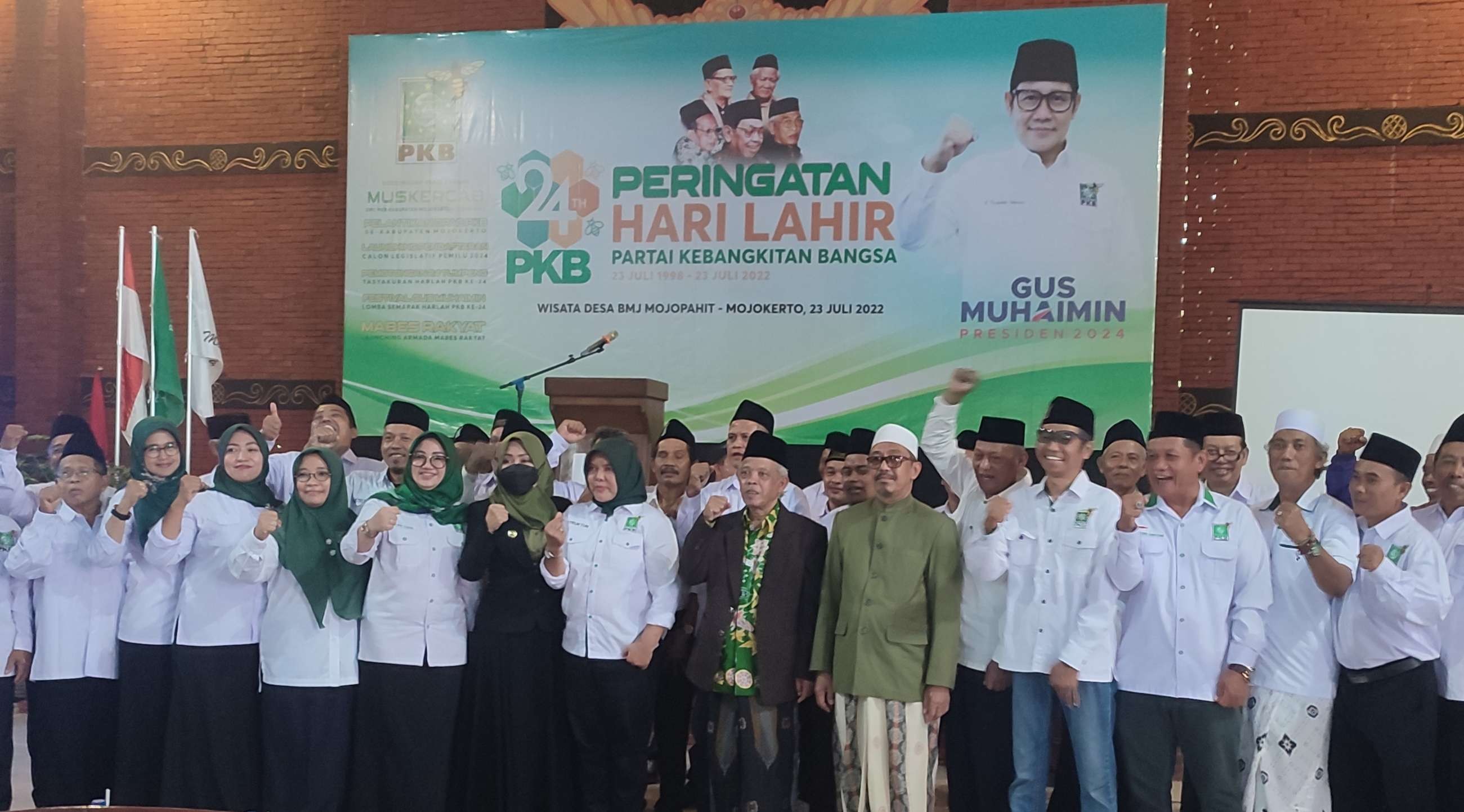 Bupati Mojokerto saat menghadiri Harlah ke-24 PKB tahun 2022. (Foto: Deni Lukmantara/Ngopibareng.id)