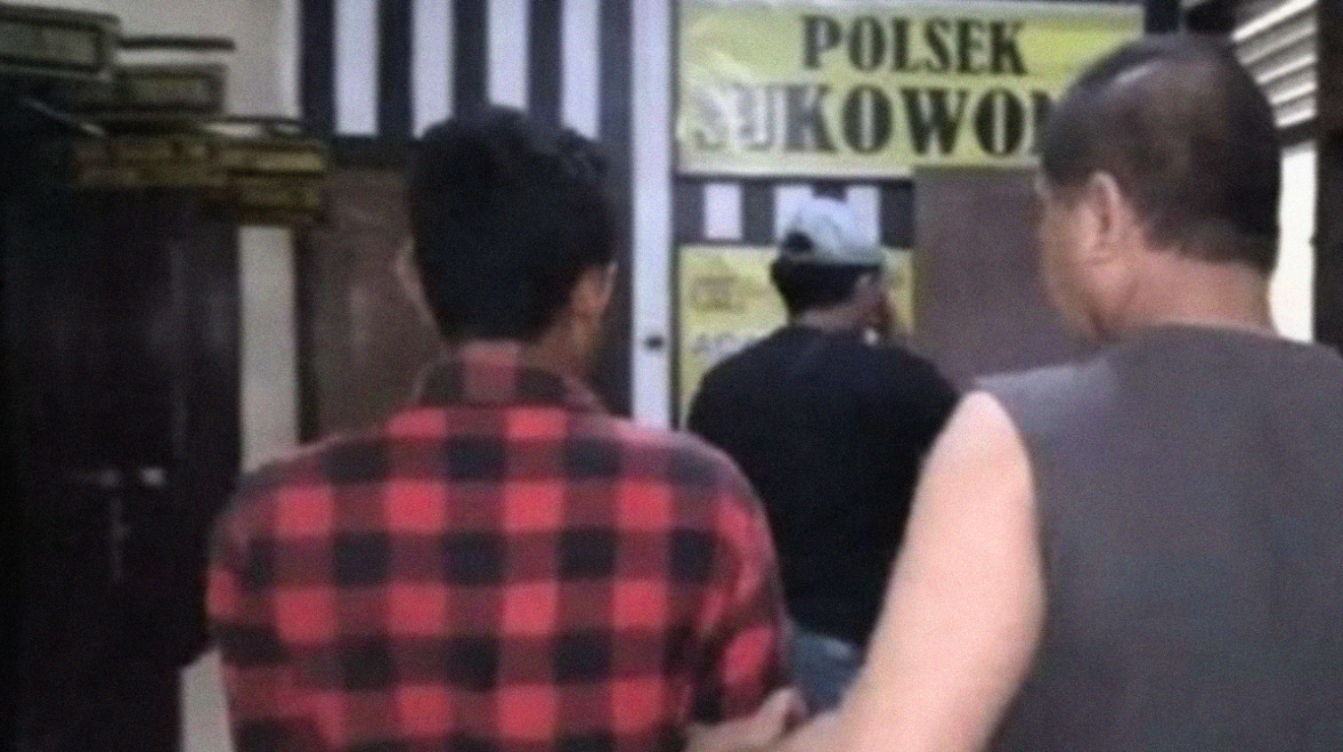 Tersangka ditahan di Polsek Sukowono (Foto:Istimewa)