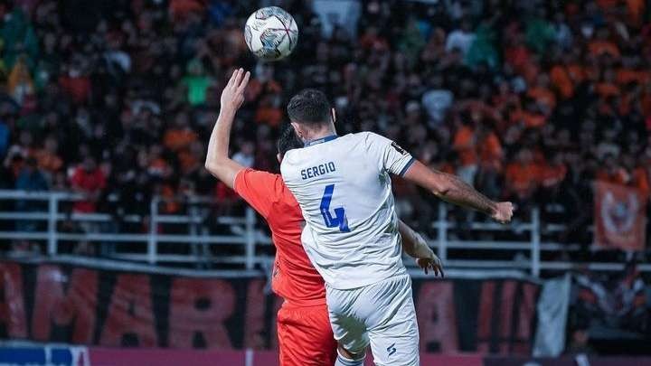 Laga antara Arema FC versus Borneo FC di babak Final Piala Presiden 2022 (Instagram:@aremafcofficial)