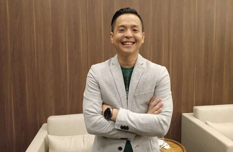 Komika sekaligus sutradara film Ernest Prakasa sindir Baim Wong soal pendaftaran HAKI Citayam Fashion Week. (Foto: Istimewa)