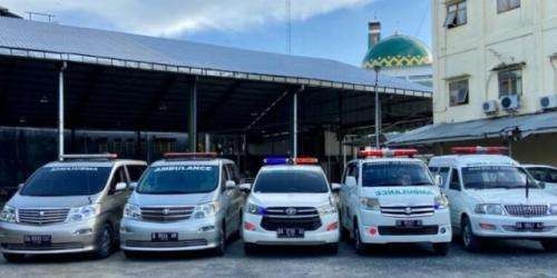 Masjid Al Jihad di Banjarmasin miliki fasilitas sultan, dengan menyediakan mobil jenazah menggunakan Toyota Alphard.(Foto: muhammadiyah.or.id)