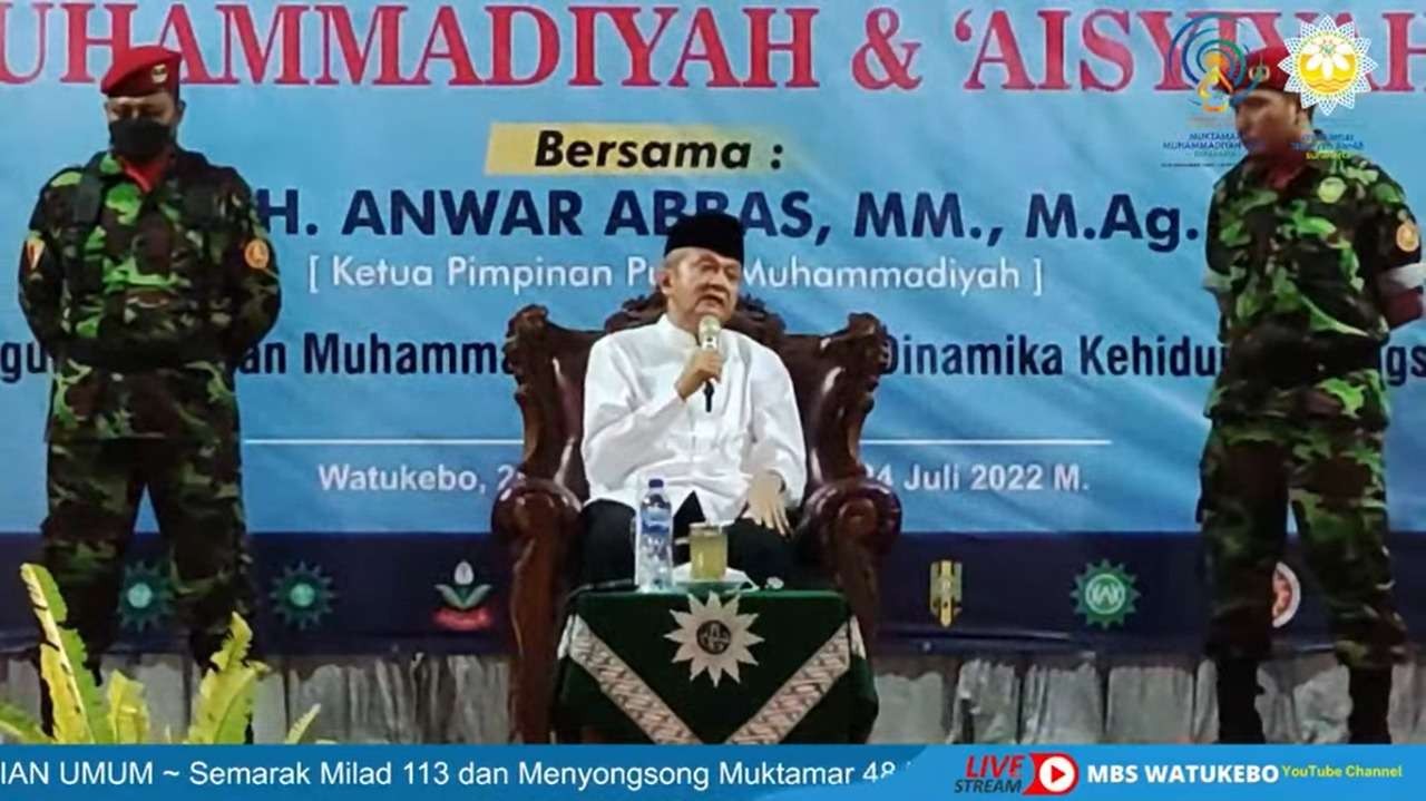 Anwar Abbas pada Semarak Milad dan Menyongsong Muktamar ke-48 Muhammadiyah – ‘Aisyiyah yang diadakan MBS Watukebo, Jember, Minggu. (Foto: Istimewa)