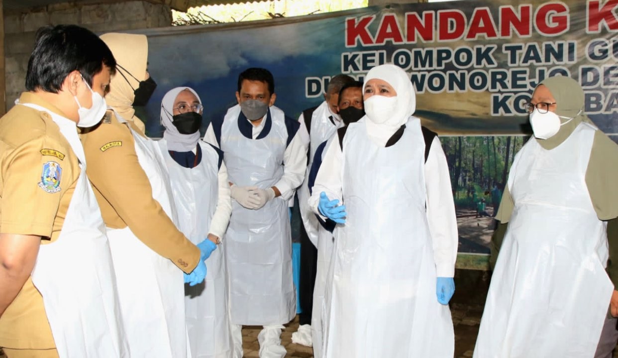 Gubernur Jatim, Khofifah Indar Parawansa usai melakukan vaksinasi tahap II (Foto: Pemprov Jatim)