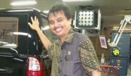 Atas pertimbangan penyidik Roy Suryo, tersangka meme stupa wajah Presiden Jokowi belum perlu ditahan. (Foto: Istimewa)