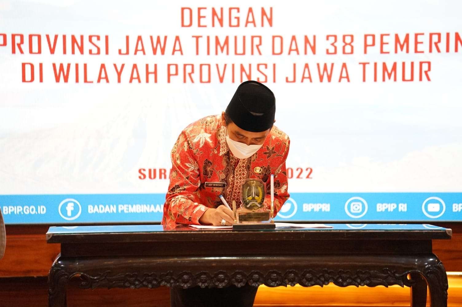 Wakil Walikota Pasuruan ikut deklarasikan Jejaring Panca Mandala dan penandatanganan MoU dengan BPIP di Jawa Timur. (Foto: Istimewa)