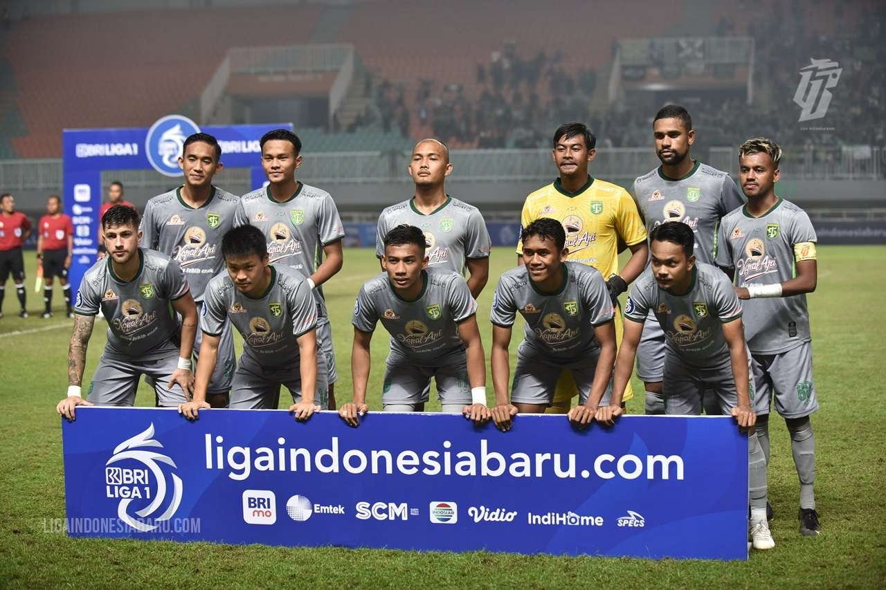 Skuad Persebaya kurang diunggulkan secara permainan ketika menghadapi Persita Tangerang, Senin 1 Agustus 2022 malam. (Foto: Istimewa)