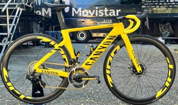 Canyon Aeroad CFR full kuning digunakan sang juara Tour de France Femme edisi perdana, Annemiek van Vleuten saat etape 8, 31 Juli 2022. (Foto: Istimewa)