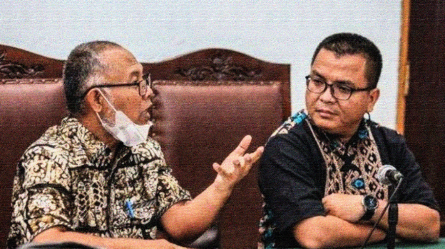 Bambang Widjojanto (BW) dan Denny Indrayana resmi berhenti membela Mardani Maming, Rabu 3 Agustus 2022. Pemeriksaan perdana Mardani Maming didampingi kuasa hukum gabungan dari PBNU dan Hipmi. (Foto: Istimewa)