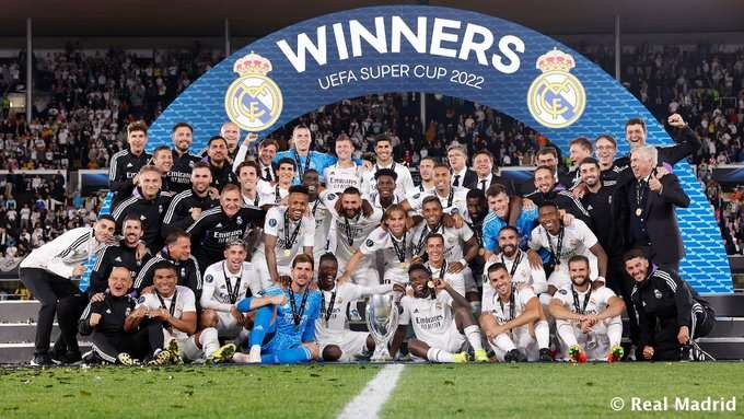 Selebrasi Real Madrid juara UEFA Super Cup 2022, usai mengalahkan Eintracht Frankfurt Eintracht Frankfurt, Kamis 11 Agustus 2022 dini hari waktu Indonesia. (Foto: Twitter @realmadrid)