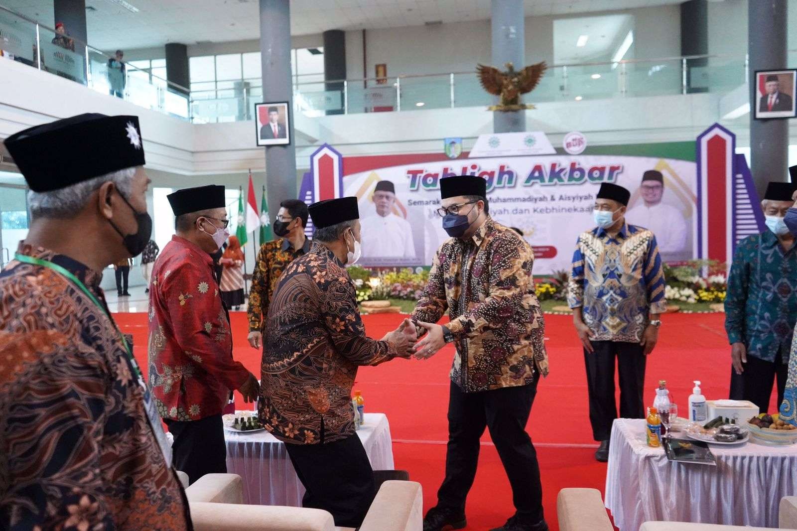 Bupati Kediri Hanindhito Himawan Pramana Ajak Warga Muhammadiyah Bersatu Padu Bangun Kabupaten Kediri  (foto: Kominfo Kabupaten Kediri)