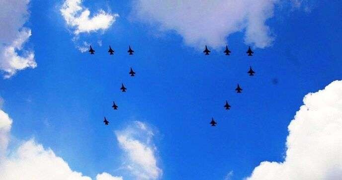 Atraksi pesawat tempur di gladi resik HUT ke-77 RI. (Foto: Dinas Penerangan Angkatan Udara/Dispenau)