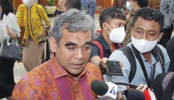 Ketua Fraksi Gerindra DPR RI / Wakil Ketua MPR Ahmad Muzani, minta pemerintah  jangan menaikkan harga BBM  (foto: Dok Gerindra )
