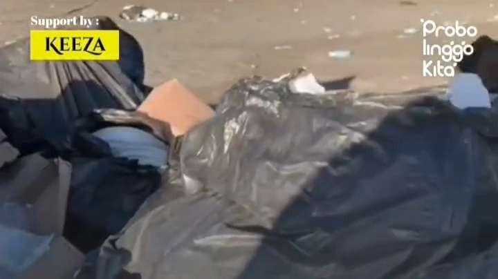 Tumpukan sampah plastik di kawasan Lautan Pasir, Bromo (Instagram: @probolinggokitaofficial)