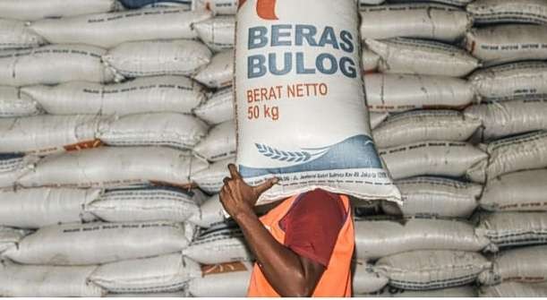 Presiden Jokowi tegaskan persediaan beras di gudang Bulog cukup aman (Foto: dok Bulog)