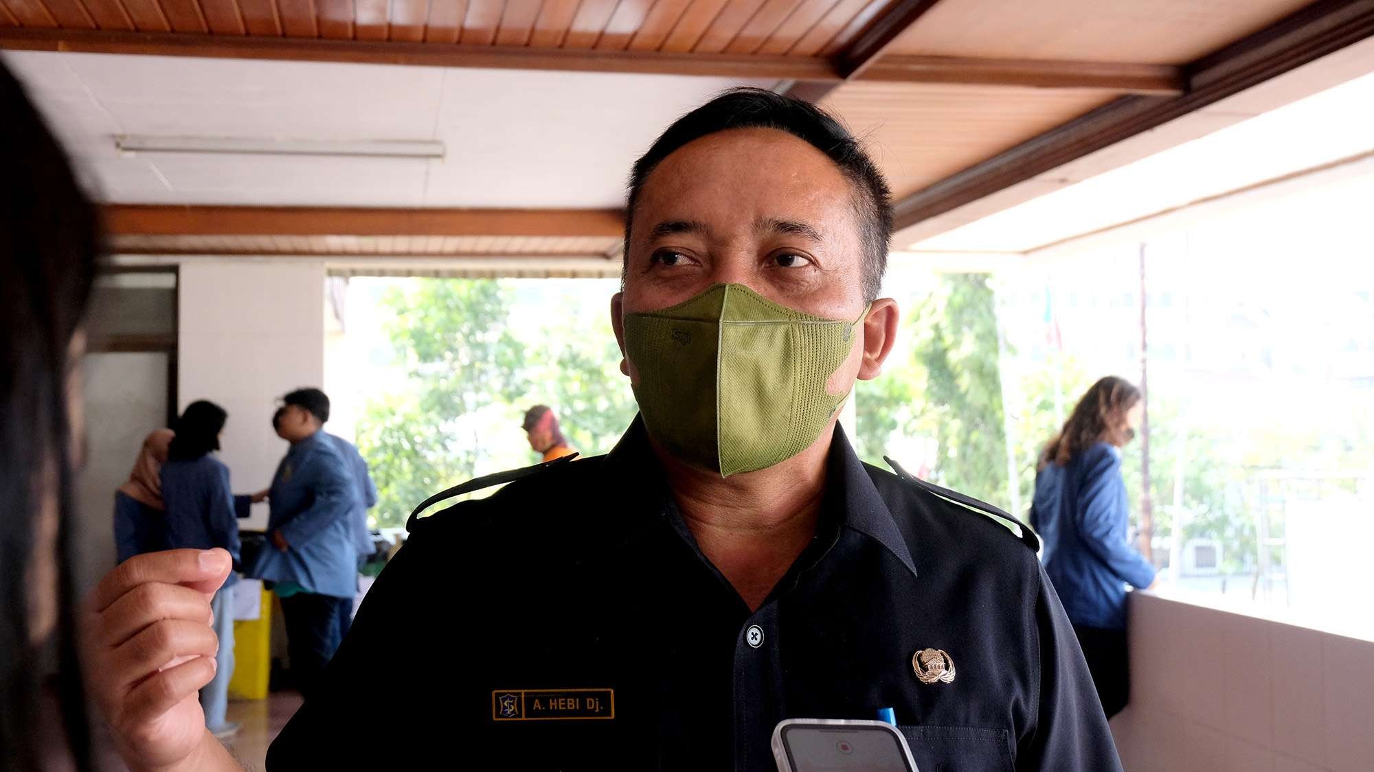 Kepala Dinas Lingkungan Hidup, Hebi Djuniantoro saat ditemui usai memberikan workshop kepada RW yang lolos tahap satu  SSC 2022. (Foto: Humas Pemkot Surabaya)