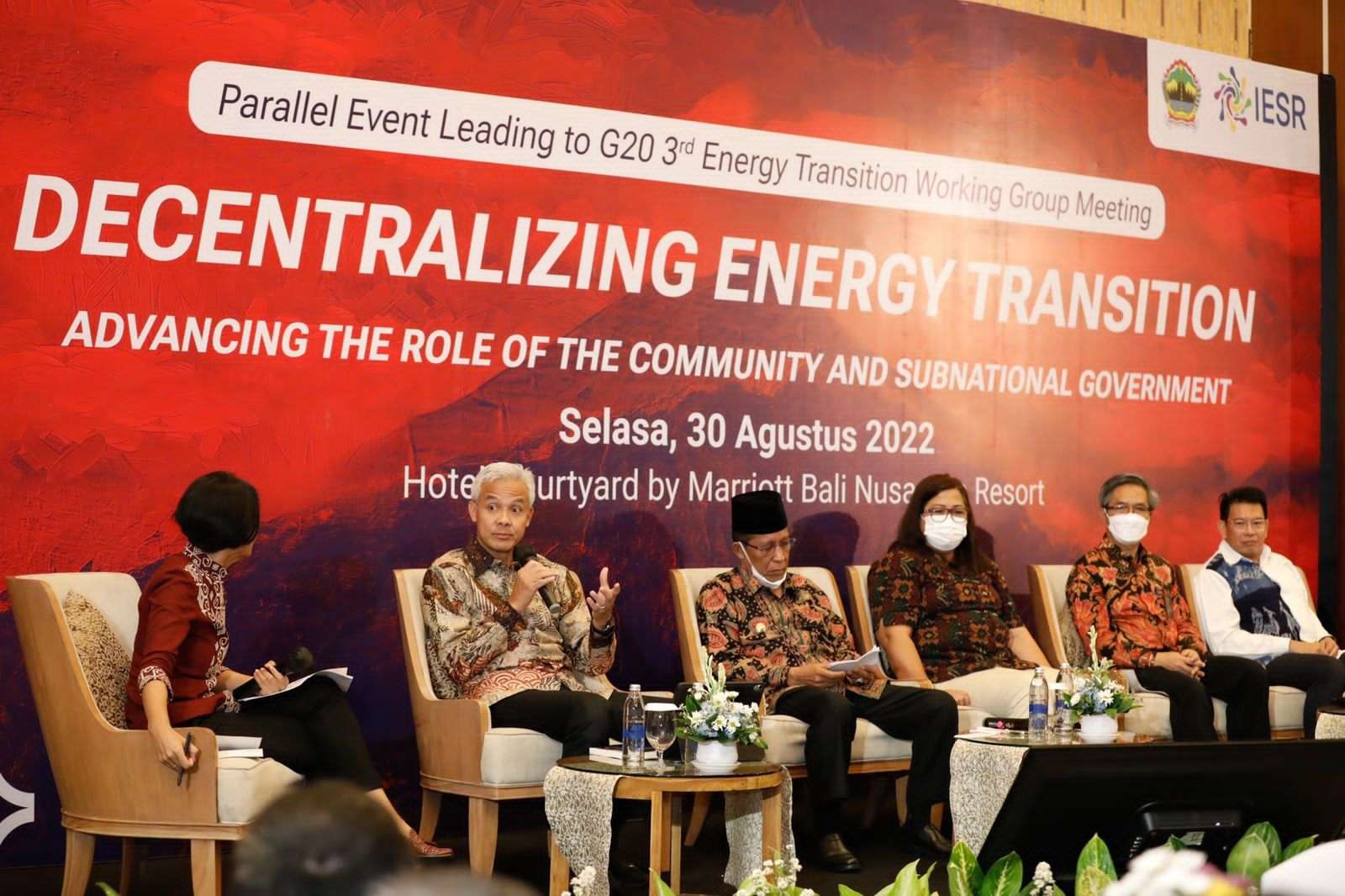Gubernur Jawa Tengah, Ganjar Pranowo diundang oleh Institute for Essentiol Services Reform (IESR) sebagai salah satu co-chair Civil20 (C20 Indonesia) untuk sharing keberhasilan pengembangan EBT. (Foto: Dokumentasi Jateng)