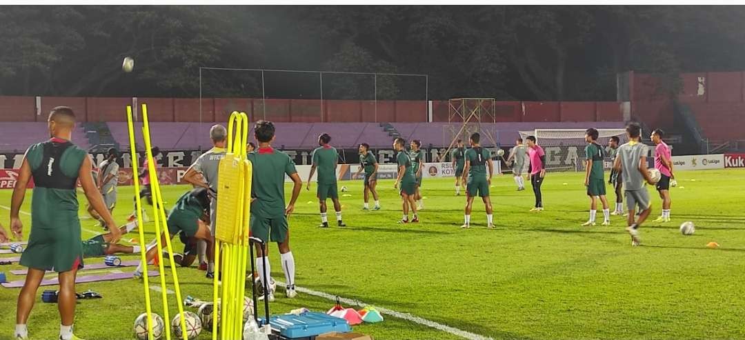 Pelatih baru Persik Kediri Divaldo Alves dipastikan ikut mendampingi timnya saat bertanding melawan PSM Makassar, Jumat, 2 September 2022. (Foto: Fendhy Plesmana/Ngopibareng.id)