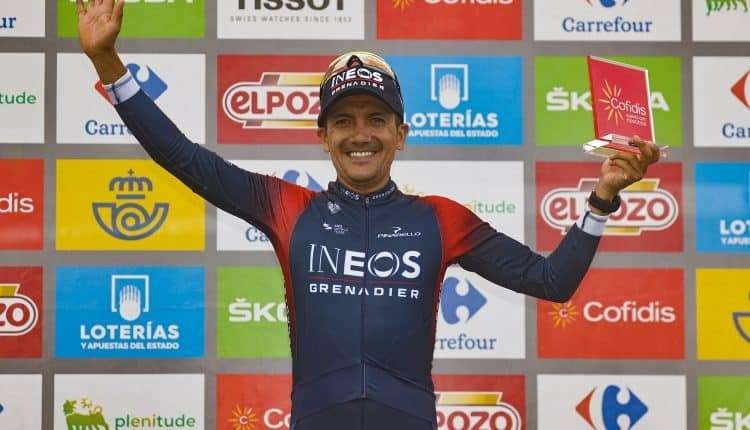 Richard Carapaz (Ineos Grenadiers) berhasil memenangkan Vuelta a Espana etape 12. (Foto: Istimewa)