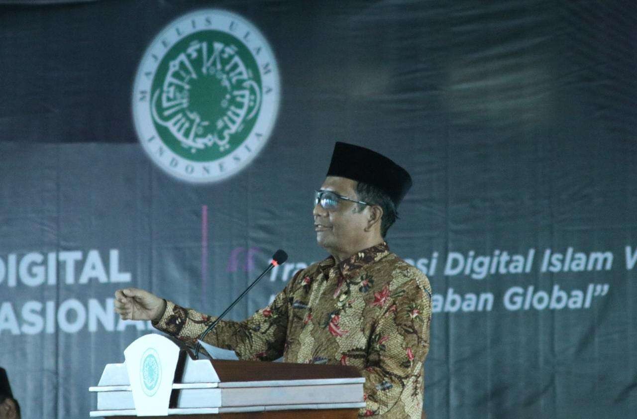 Saat meresmikan Kick Off Kongres Mujahid Digital, Prof Mahfud mengingatkan pentingnya dalam berjihad dengan mengedepankan akhlak. (Foto: mui-digital)