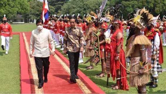 Presiden Jokowi menerima kunjungan kehormatan Presiden Fipina Ferdinand Marcos Jr. ( Foto: BPMI Setpres)