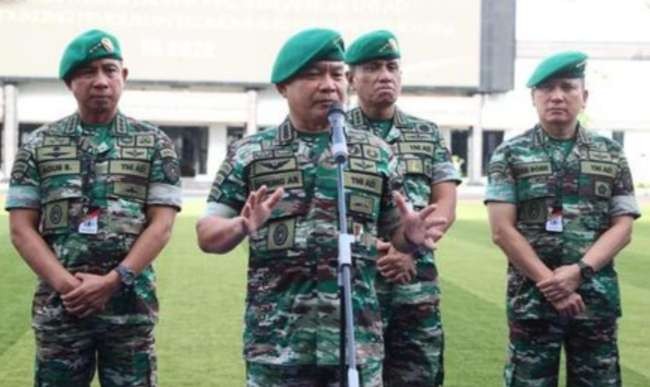KSAD Jendral Dudung Abdurachman minta enam anggota TNI yang diduga terlibat pembunuhan warga Pupua dijatuhi hukuman dipecat dari TNI AD (Foto: Kadispenad)