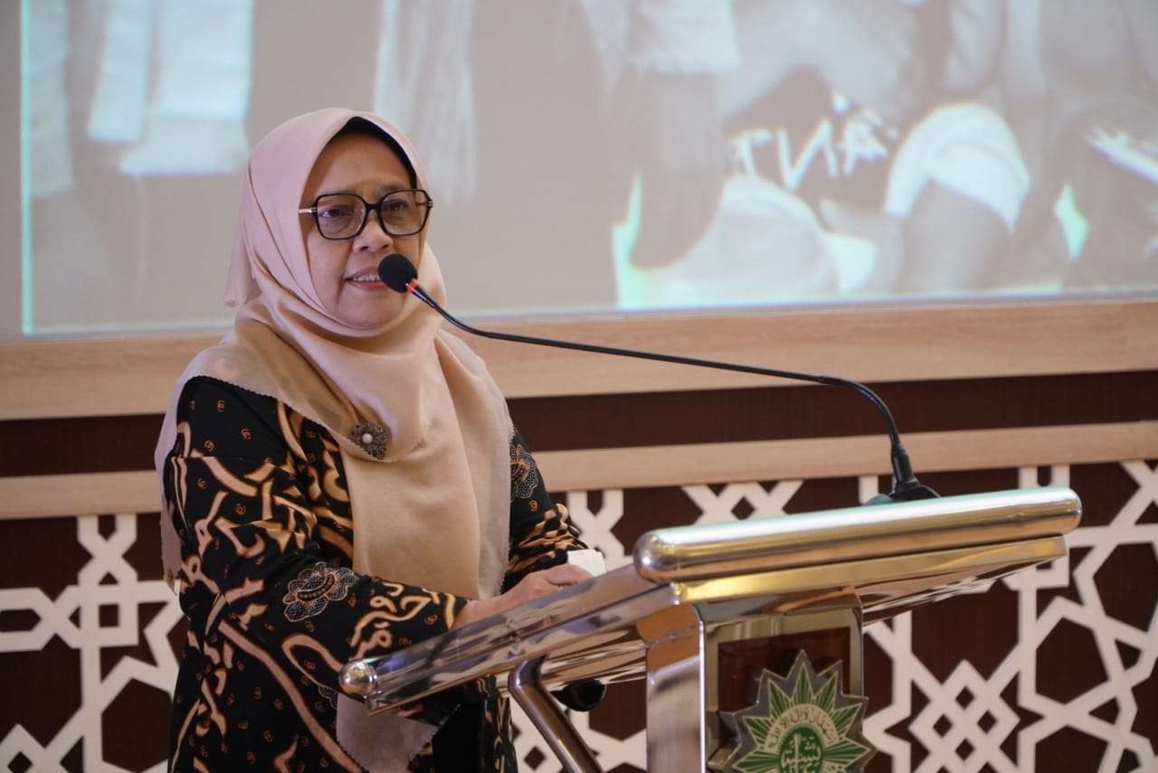 Ketua Umum Pimpinan Pusat ‘Aisyiyah Siti Noordjannah Djohantini. (Foto: muhammadiyah.or.id)