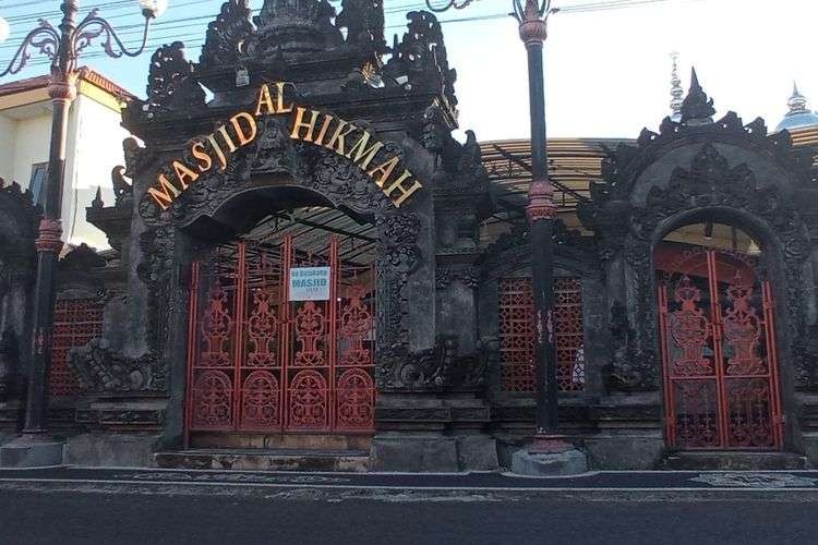 Masjid al Hikmah Soka Denpasar mengadopsi arsitektur Bali. (Foto: dok/Ngopibareng.id)