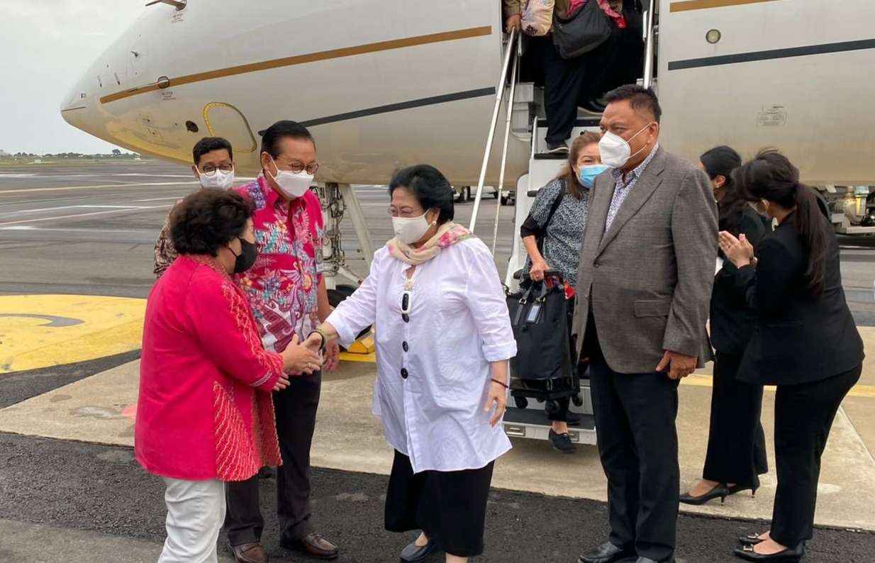 Presiden ke-5 RI  Megawati Soekarno Putri tiba di Korea Selatan ( foto: Dok Pribadi ),
