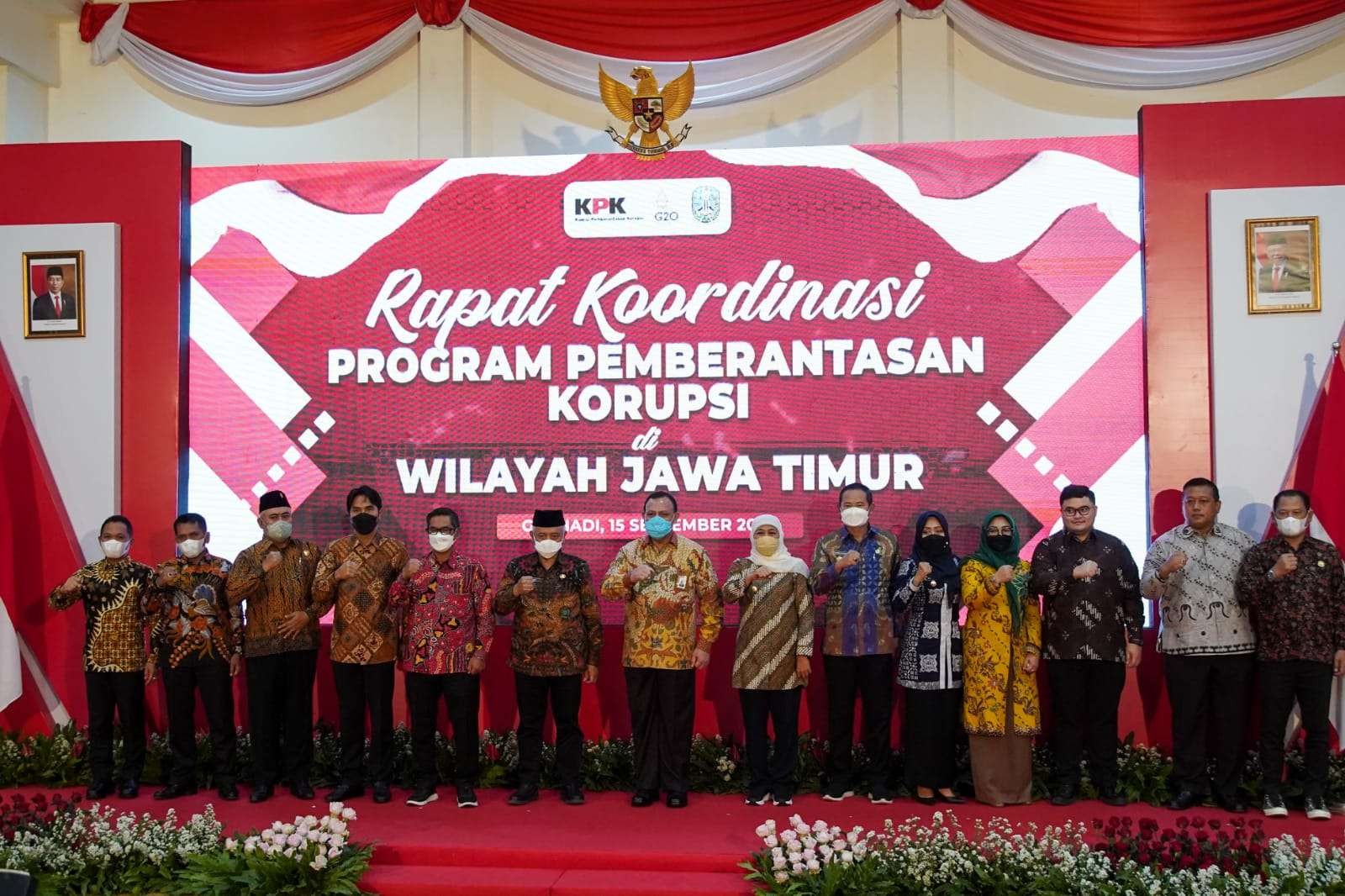 Bupati Kediri Hanindhito Himawan Pramana mengikuti Rapat Koordinasi Monitoring dan Evaluasi Program Pemberantasan Korupsi Wilayah Jawa Timur  (Foto Kominfo Kabupaten Kediri)