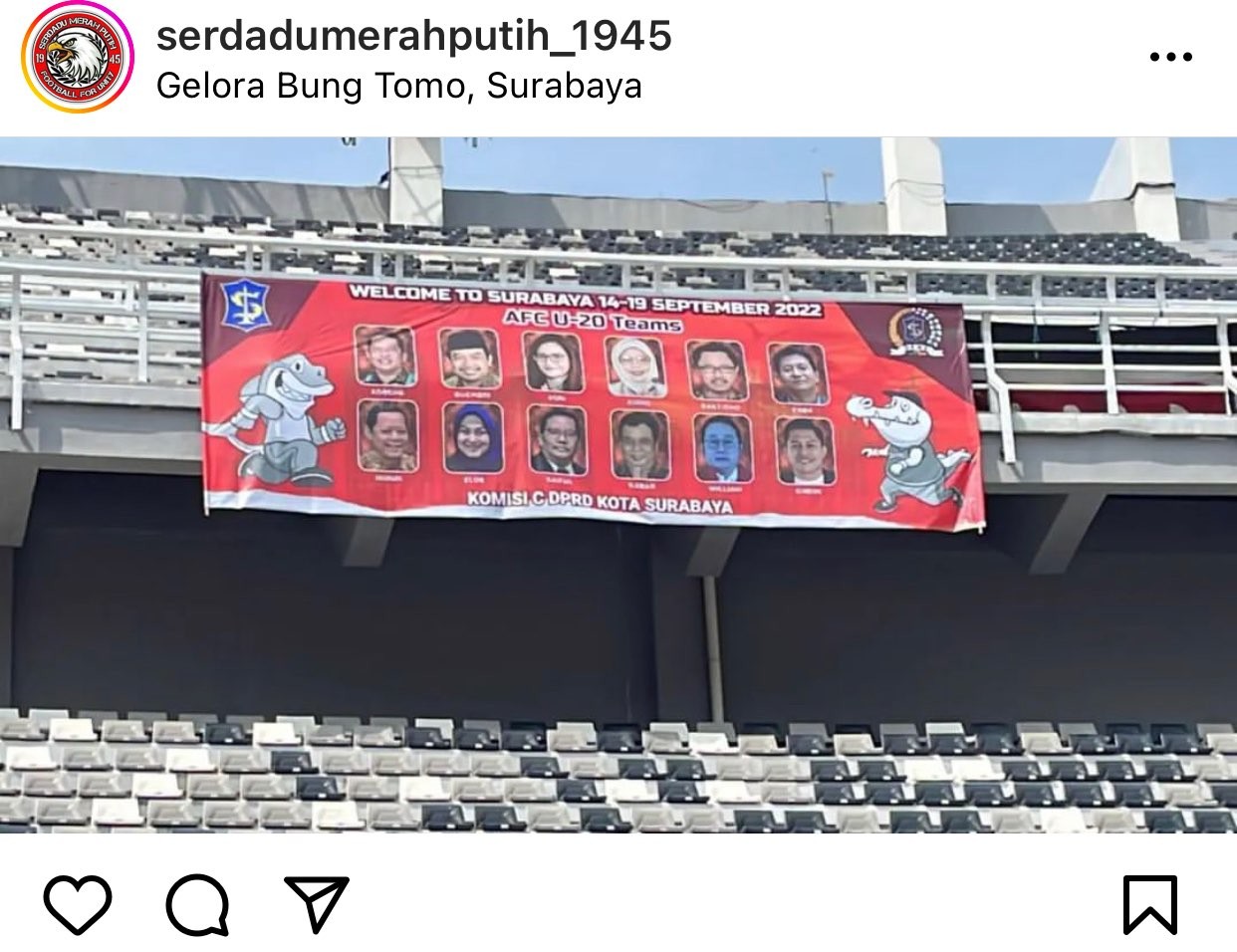 Banner Anggota Komisi C DPRD Surabaya di Stadiun Gelora Bung Tomo (GBT) tuai kecaman. (Foto: Instagram @serdadumerahputih_1945)